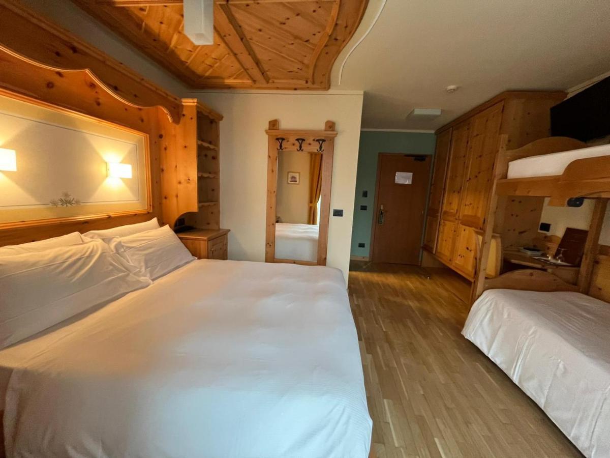 Hotel Medil Campitello di Fassa Esterno foto
