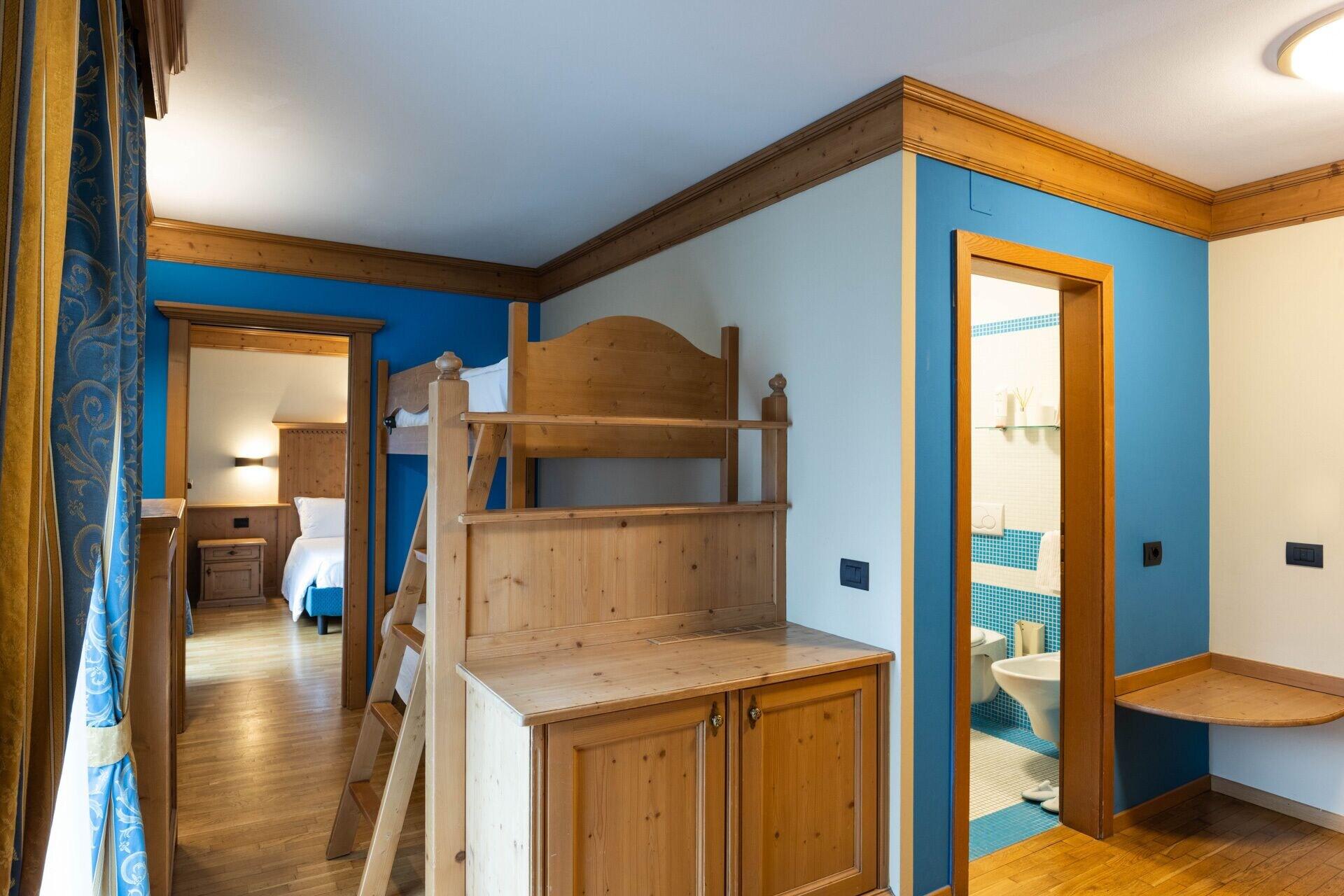 Hotel Medil Campitello di Fassa Esterno foto
